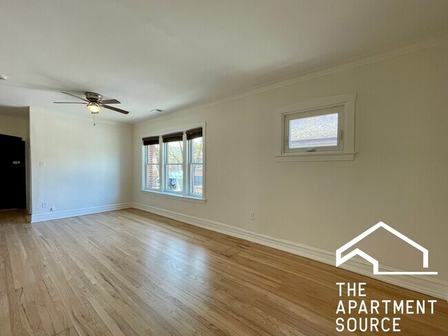 Photo - 1925 W Armitage Ave Unit 2F