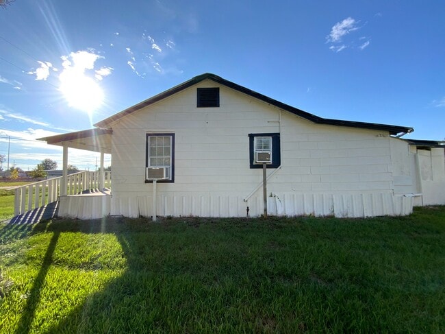 114 Melton St