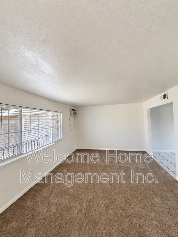 2225 Hillsborough Ct