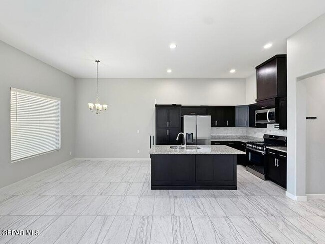 Photo - 12622 Amesbury