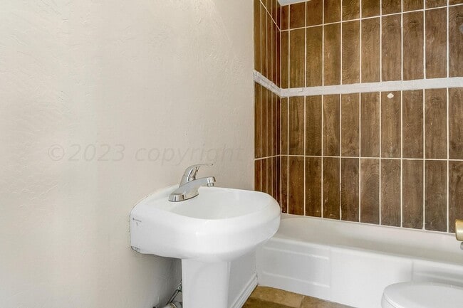 Photo - Take a look at this cute open concept 3 be...