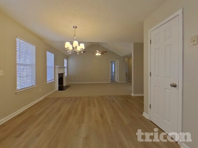 Photo - 4365 Reserve Hill Crossing