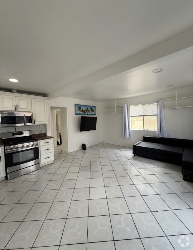 Building Photo - 22418 Elaine Ave Rental