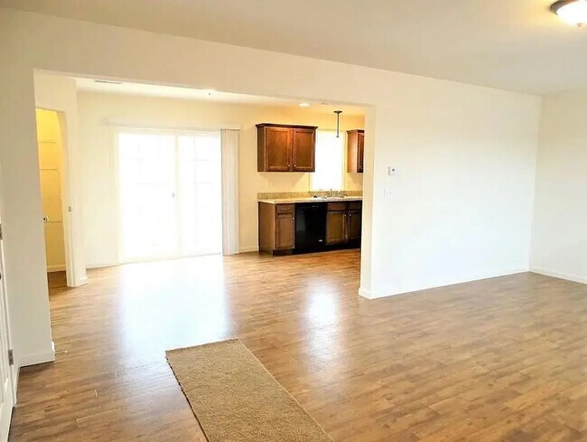 Photo - 149 Cedarwood Dr