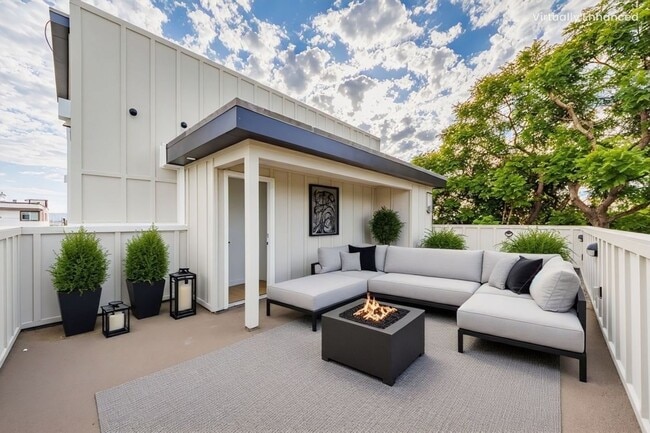 Building Photo - Brand-New Luxury Townhomes in NoHo Unit #11837