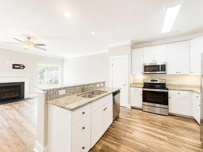 722 Elmbrook Dr