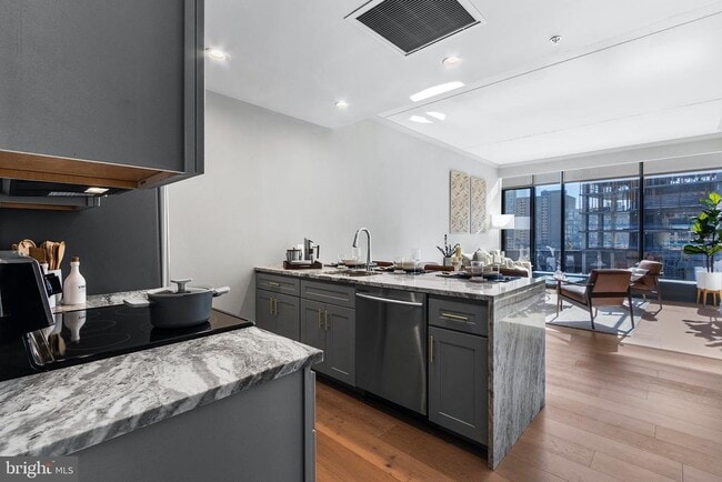Building Photo - 60 N 23rd St Unit 1810 Rental