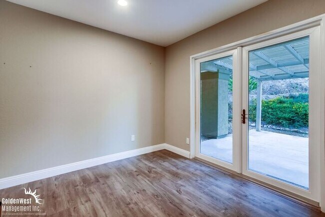 Photo - Stylish 3Bdm 2Ba Unfurnished Home in Missi...