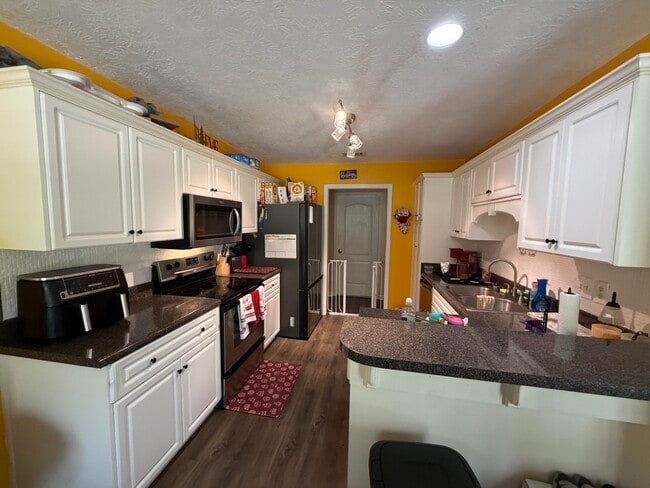 Photo - 2060 Lavender Ln