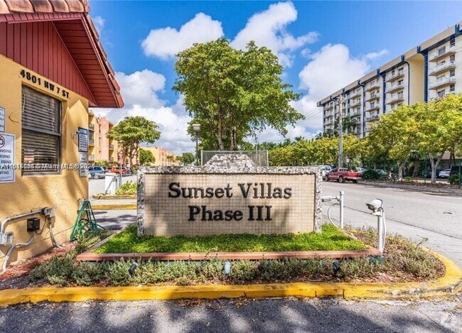 Building Photo - 4801 NW 7th St Unit 102-16 Rental