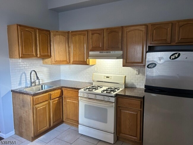 Photo - 146 Ripley Pl