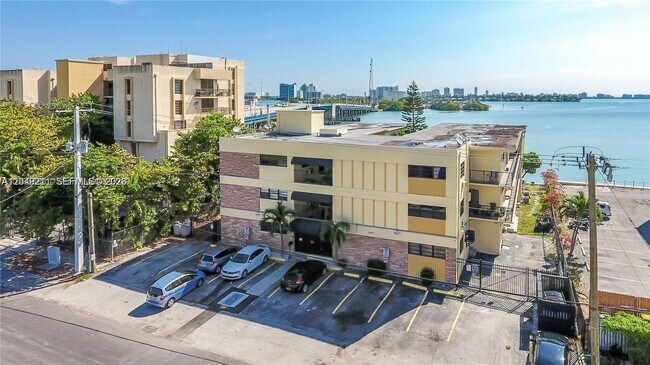 Photo - 7845 NE Bayshore Ct Unit 8