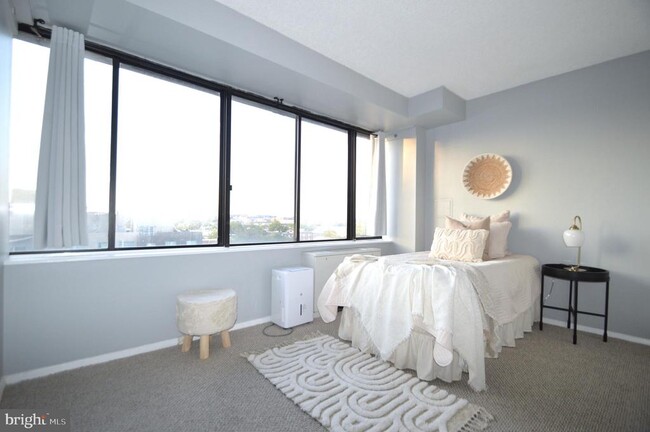 Photo - 1245 13th St NW Unidad 902