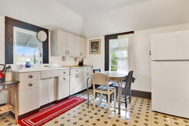 Photo - 2514 Dean Ave Unit B