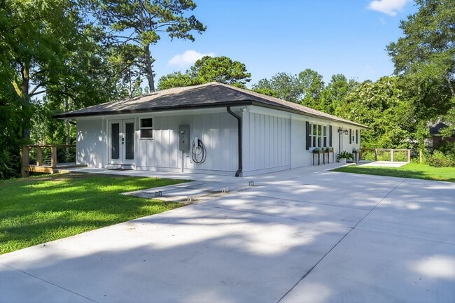 Photo - 14550 Providence Rd