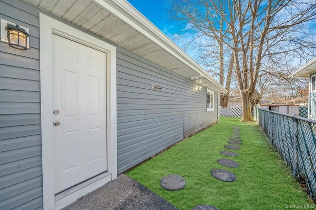 Photo - 18A Broadway