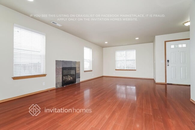Photo - 206 Lane Blvd NE