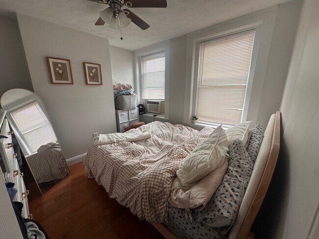 Photo - 293 E St. Unit 4 Unit 4