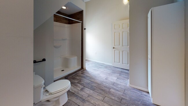 Photo - Affordable 6-Bedroom House Close to U of M...