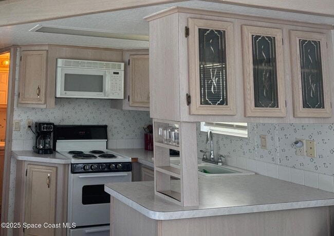 Photo - 673 Snowbird Ave