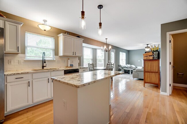 Photo - 3414 Mary Teal Ln