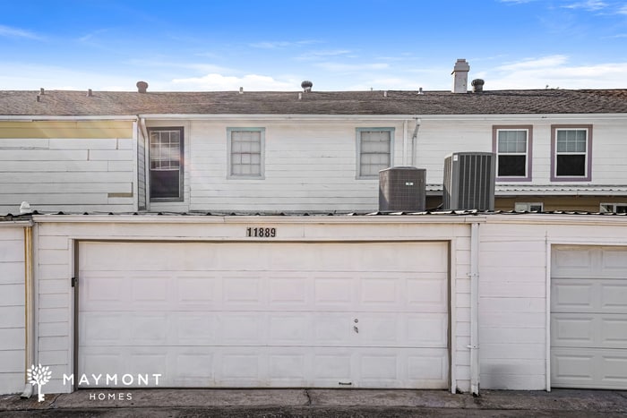 Photo - 11889 Algonquin Dr