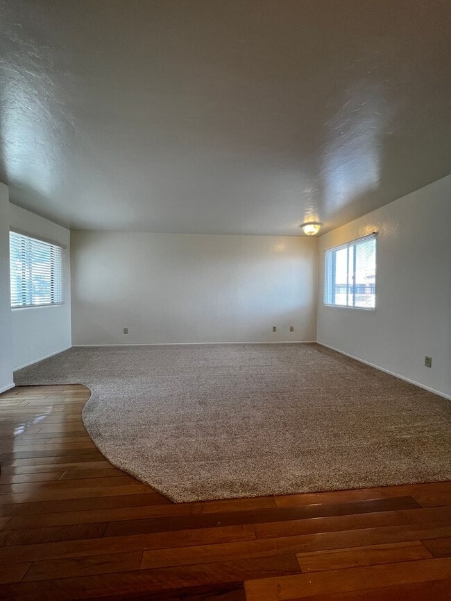Photo - Upstairs Three Bedroom Condo ~ N. Prescott