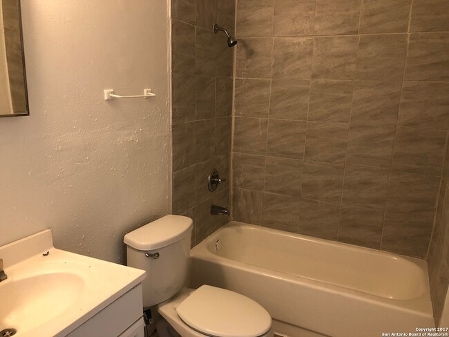 11127 Belair Dr