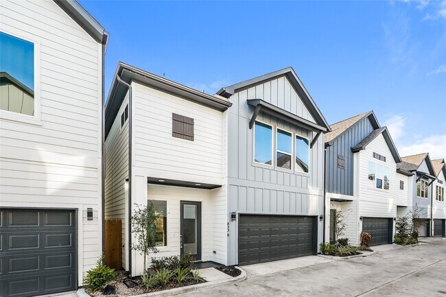 Photo - 833 Dorchester St