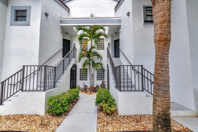 Photo - 5414 Venetia Ct Unit G