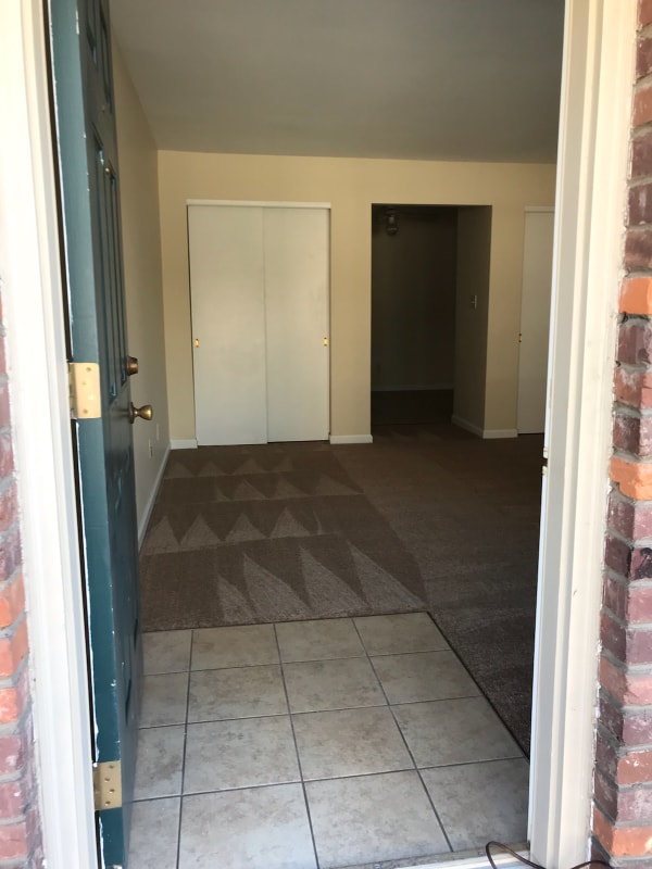 Photo - 424 Aylesford Pl Unit 7