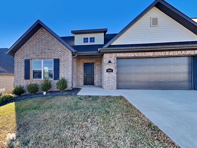 Building Photo - 5903 SW Gentle Winds Ave