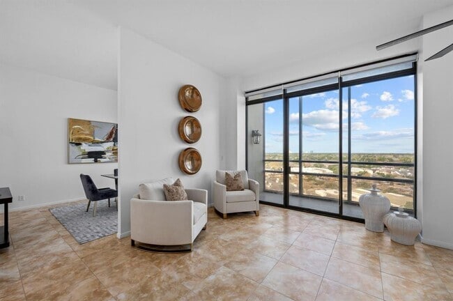 Photo - 1111 Bering Dr Unidad ID770.2