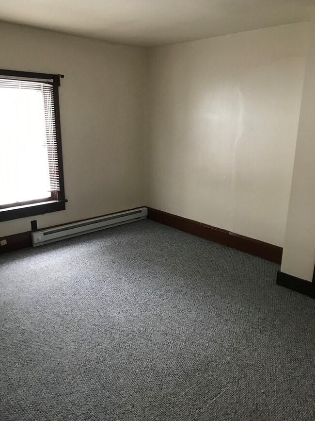 Photo - 318-322 East Howard Street Unit 320