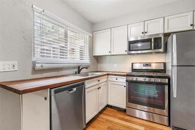 Photo - 2402 Berkeley Ave