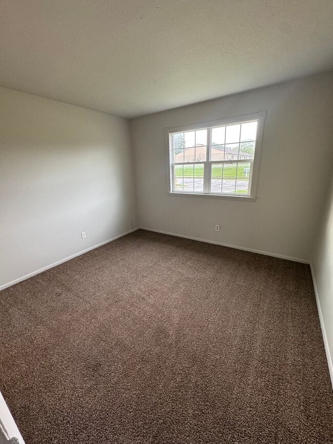 Photo - 4707 Furge Dr Unit 2