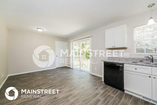 Photo - 5206 Greenwood Ln