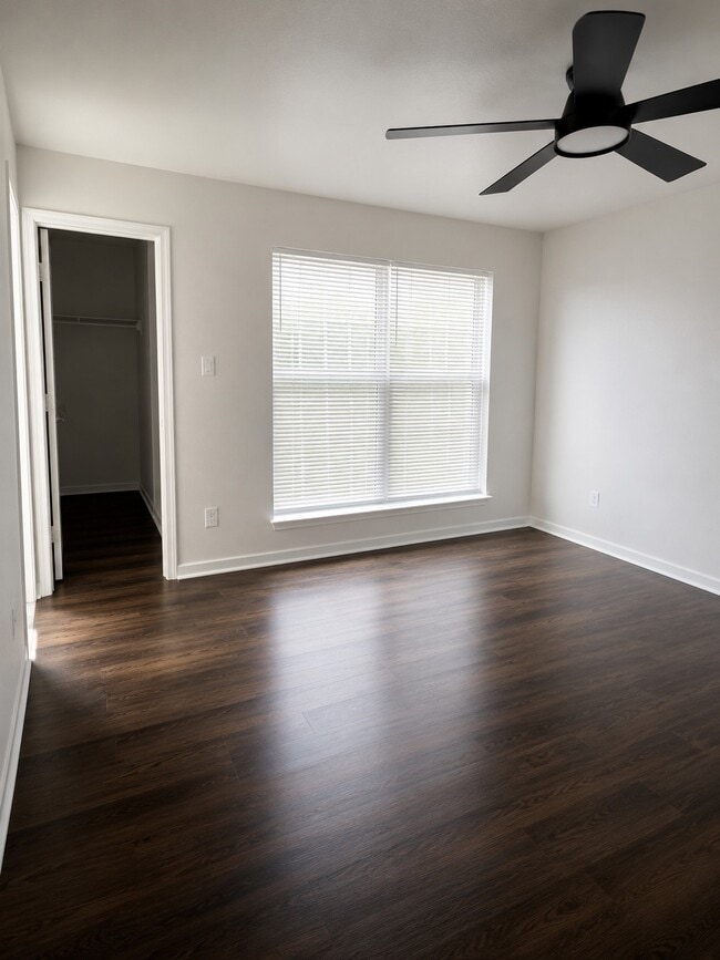 Photo - 2103 Place Rebecca Ln Unidad D5
