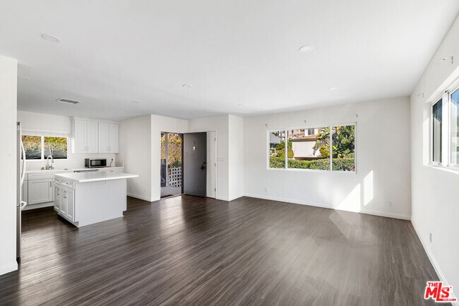Building Photo - 1635 Colby Ave Unit 1 Rental