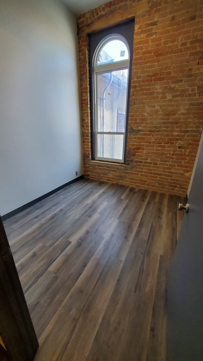 Photo - 618 Saint Joseph St Unit #4