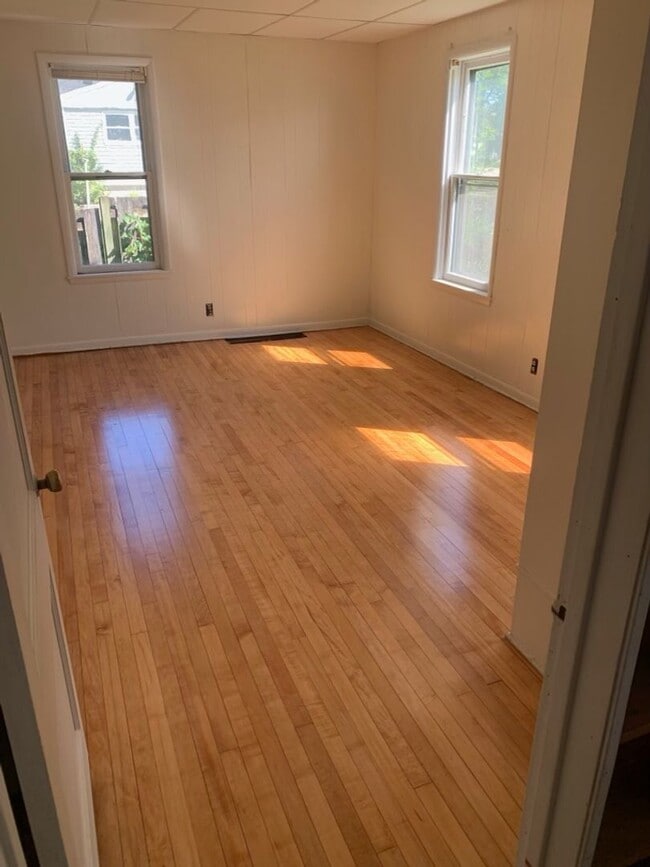 Photo - Adabell Coolidge Unit 2022 Coolidge Court