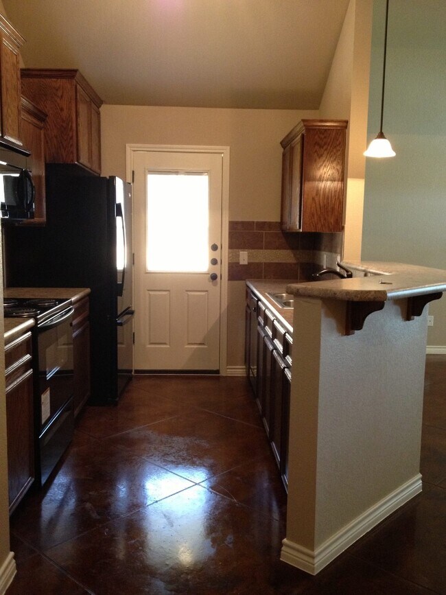 617 Paseo del Plata Dr