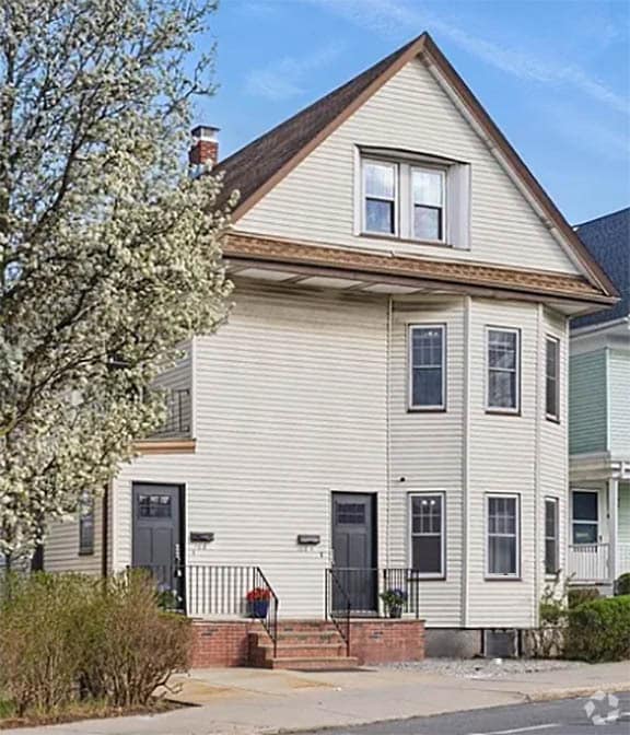 Building Photo - 168 Main St Rental
