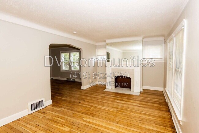 Photo - 340 E 197th St