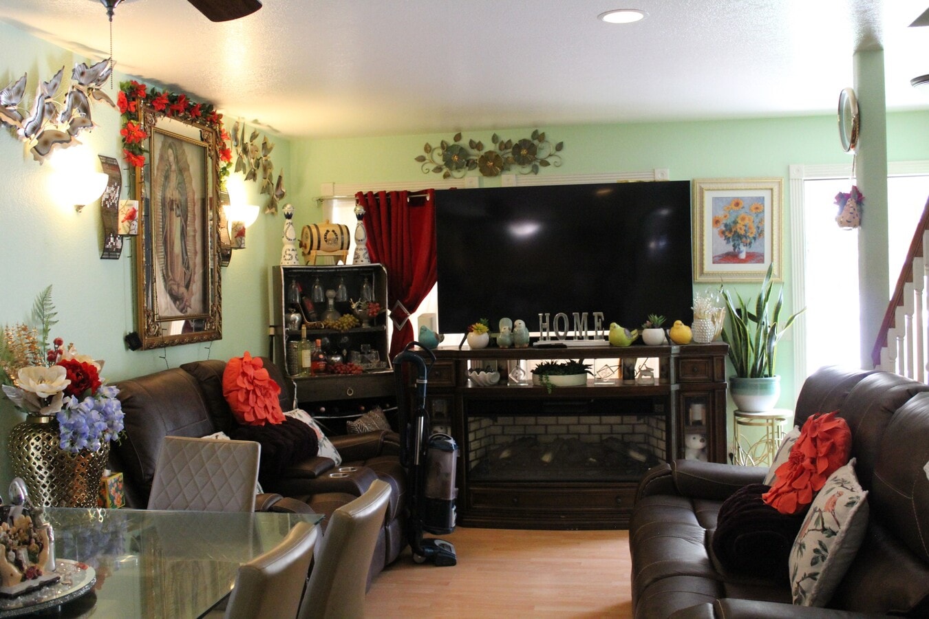 Photo - 165 Caywood Ct