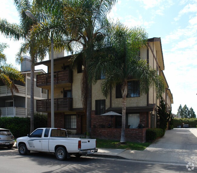 5132 Dunbar Drive