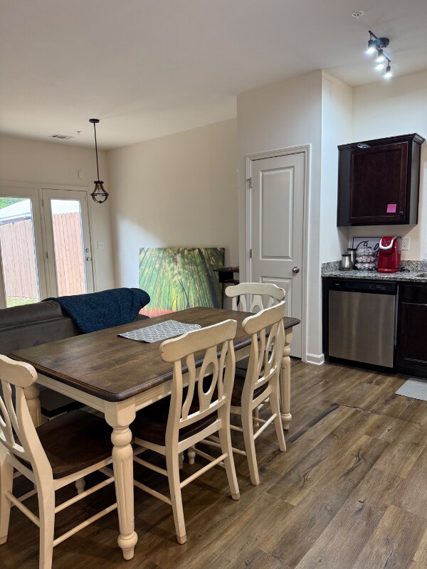 Photo - 11912 Fuller St