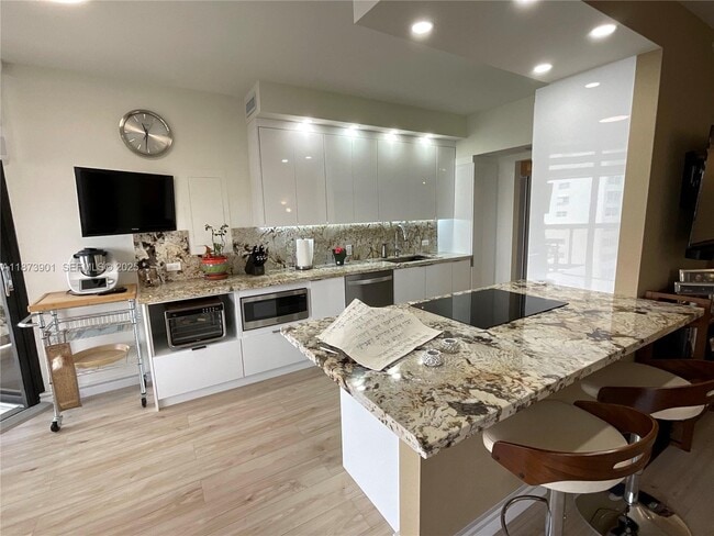 Photo - 20191 E Country Club Dr Unit 1903