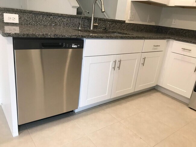 Photo - 10143 Honey Hammock Wy