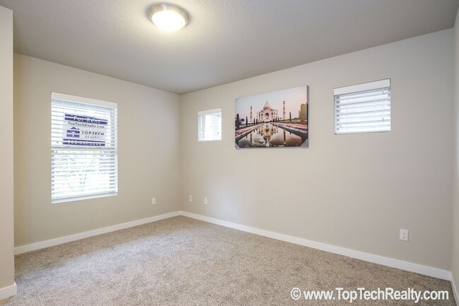 Photo - Outstanding 45 Central home with 3BR + Den / 2.5BA, Amazing upscale features, Across from Nike Wo...